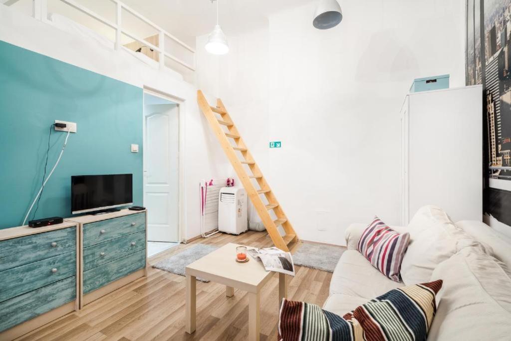 Colorwave Studio Home Budapest Extérieur photo