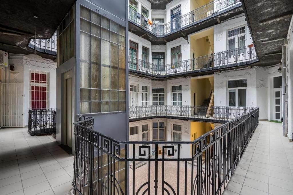 Colorwave Studio Home Budapest Extérieur photo